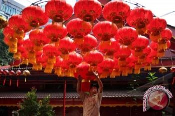 Kota Singkawang Diterangi 8 Ribu Lampion
