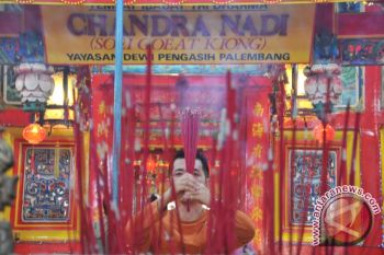 Imlek diguyur hujan pertanda rejeki