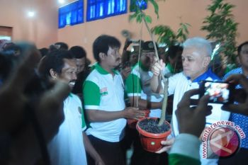 Hatta Rajasa: 2014 Indonesia Tidak Perlu Impor Beras