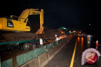 Tol Cipularang bisa dilalui pukul 12.00 WIB