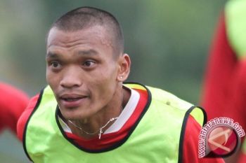 Ferdinand dan Kone Berpeluang Diturunkan Hadapi Persib