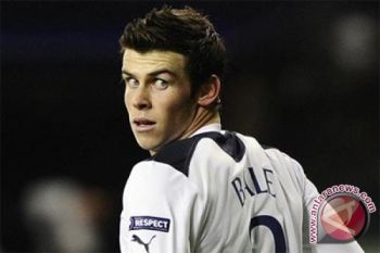  City tumbang, Spurs muluskan jalan juara MU
