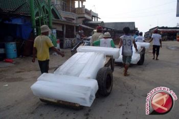 Es Batu Tentukan Nasib Nelayan