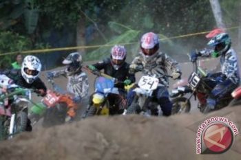 20 Crosser Terjebak Lumpur Hutan Berhasil Dievakuasi
