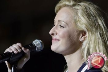 Penyanyi Country Amerika Mindy Mccready Tewas