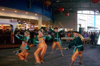 Tarian Manado