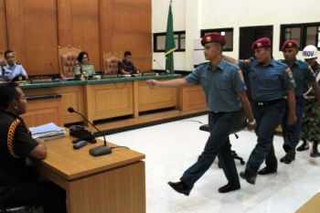 Marinir Penganiaya Wartawan Dituntut Satu Tahun Penjara