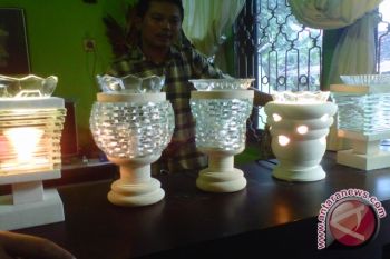 Bantul hasilkan lampu "aromatherapy" dari limbah kaca