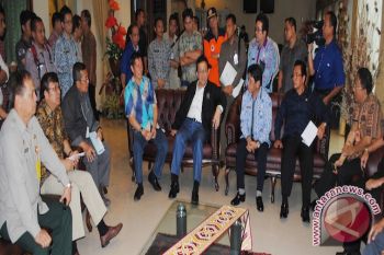 DPD RI rogoh Rp150 juta bantu korban banjir di Sulut