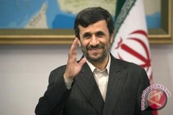  Sekutu Ahmadinejad calonkan presiden Iran