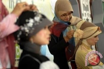 Rusia Larang Siswi Berjilbab