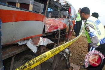 Rombongan Dinsosnakertrans Kotawaringin Timur Kecelakaan