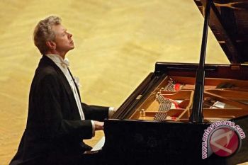 Pianis klasik Van Cliburn meninggal pada usia 78