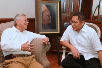 SESAMA MANTAN KETUM 