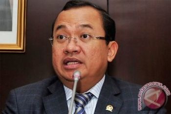 Priyo Beri Dukungan Motivasi Untuk Anas Urbaningrum