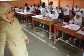 Batang Target UN SD Masuk 25 Besar