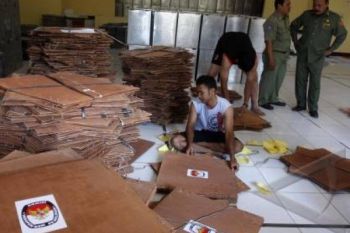 KPU Disitribusikan Logistik Pilkada Banyumas