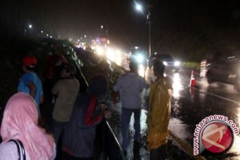  Longsor Tol Cipularang Jawa Barat