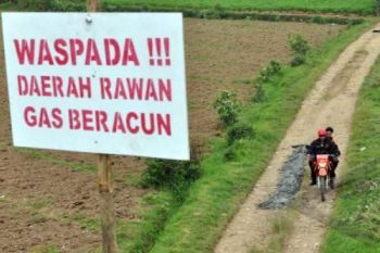 Kawah Timbang Dieng Keluarkan Gas Beracun