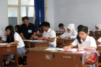 6.481 Siswa SMA/SMK Kotim Ujicoba Kemampuan 