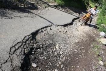 KemenPU-PR Alokasikan Rp120 Miliar Renovasi Jalan Solok-Kerinci