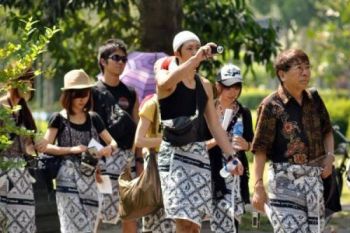 Kunjungan Wisatawan Mancanegara Tembus Satu Juta