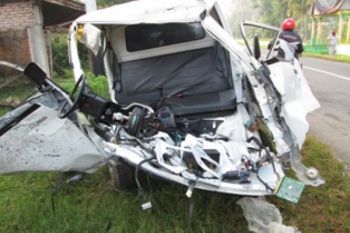 Pick Up Tabrak Pagar di Payakumbuh, Tiga Meninggal