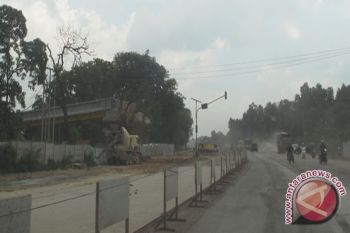 Pekerja Jembatan Layang Wayhalim Tewas Kesetrum