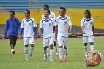 Persib siap strategi khusus lawan Pusamania