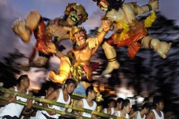 SAMBUT NYEPI TAHUN SAKA 1935