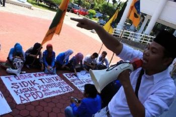 PMII Desak DPRD Sumbar Tuntaskan Dana PKS