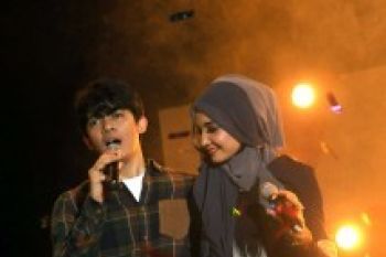 IRWANSYAH DAN ZASKIA SUNGKAR