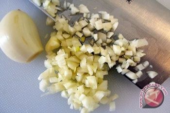 Importir Sepakat Harga Bawang Putih Rp15.000