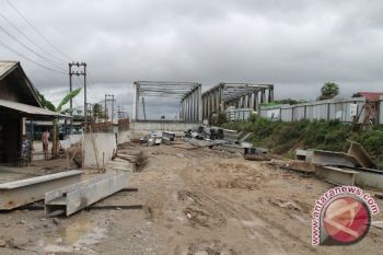 Pemasangan Konstruksi Baja Jembatan Palaran Capai 95 Persen