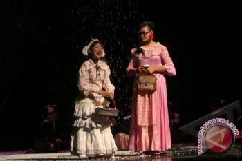 Opera Batak Meriah   