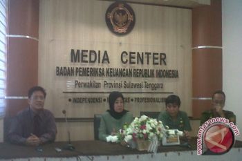 Pemprov Sultra Serahkan LKPD 2012 Ke BPK