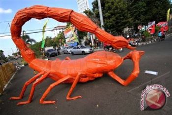 Sampah Disulap Jadi Karya Seni