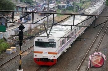 Kereta Wisata Akan Tambang Enam Gerbong   