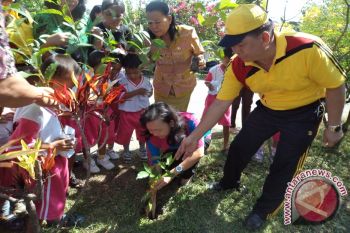 Pendidikan anak usia dini diajarkan budaya menanam