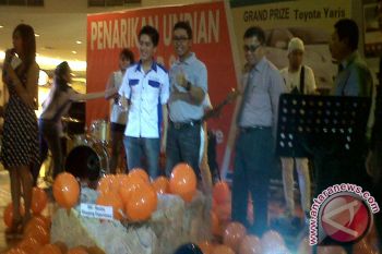 Penarikan undian BNI- Mantos "shopping experience"