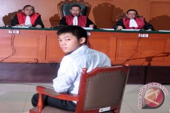  Hakim : tidak ada KKN dalam vonis Rasyid Rajasa