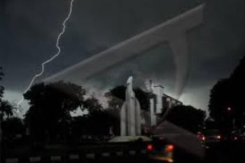 Perbaiki Talang Air, Petani Tewas Tersambar Petir