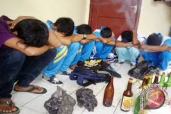Mabuk Ciu, Pelajar di Solo Diamankan