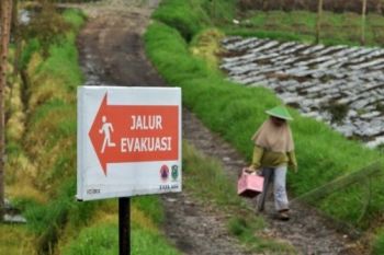 TUTUP JALUR BERBAHAYA