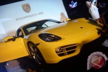 Porsche Kenalkan New Cayman di Indonesia