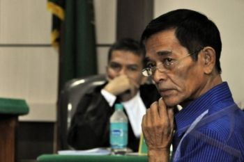 Mantan Wali Kota Salatiga Dintuntut Tujuh Tahun Bui