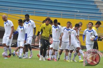 Persib Uji Lapangan