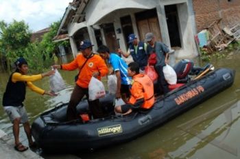 BANTUAN LOGISTIK
