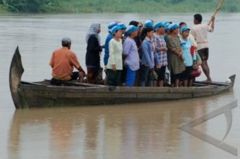 Debit Air Sungai Wulan Mulai Menurun