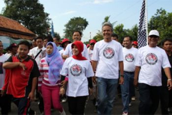 Ganjar Gerak Jalan bersama 50 ribu Pendukungnya di Tegal